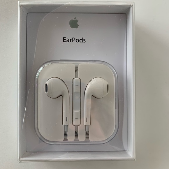 EarPods - Picture 1 of 1